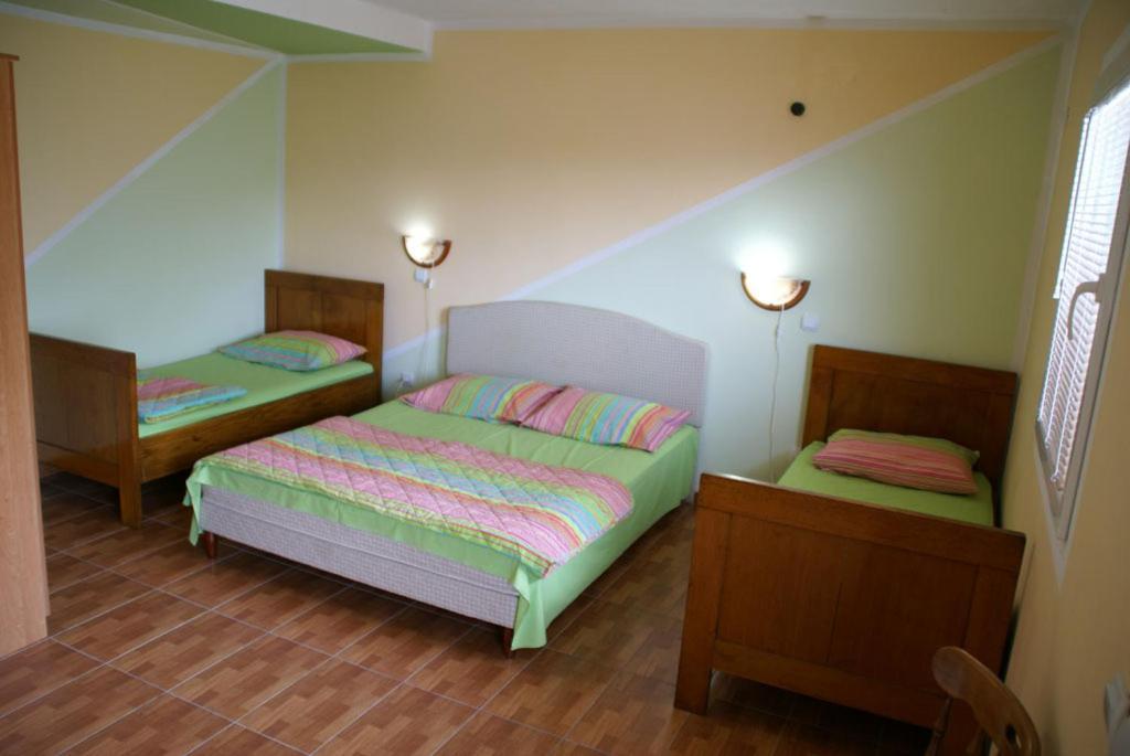 Paunovic Apartments Tivat Zimmer foto