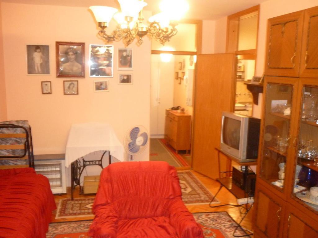 Paunovic Apartments Tivat Zimmer foto