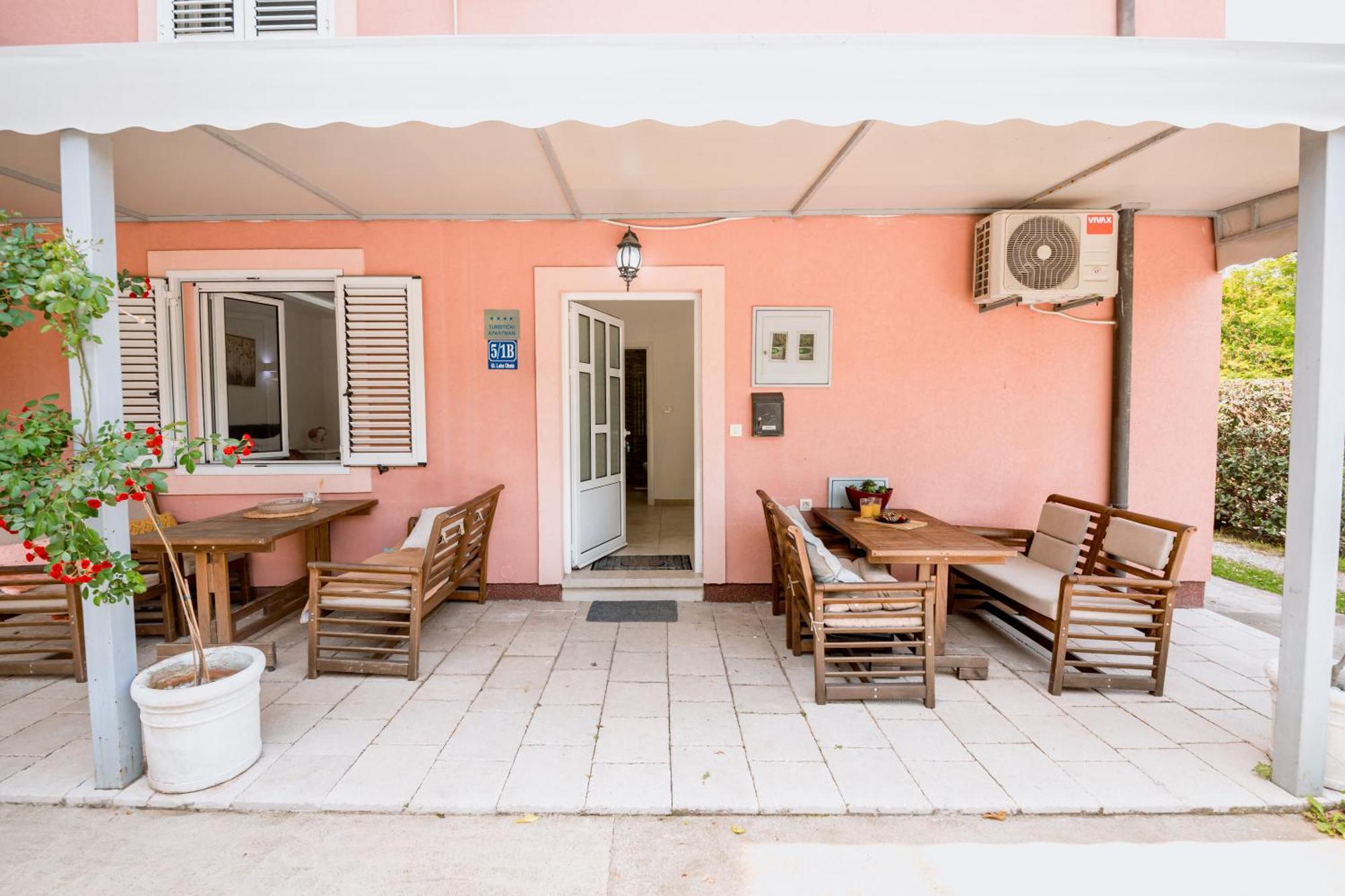 Paunovic Apartments Tivat Exterior foto
