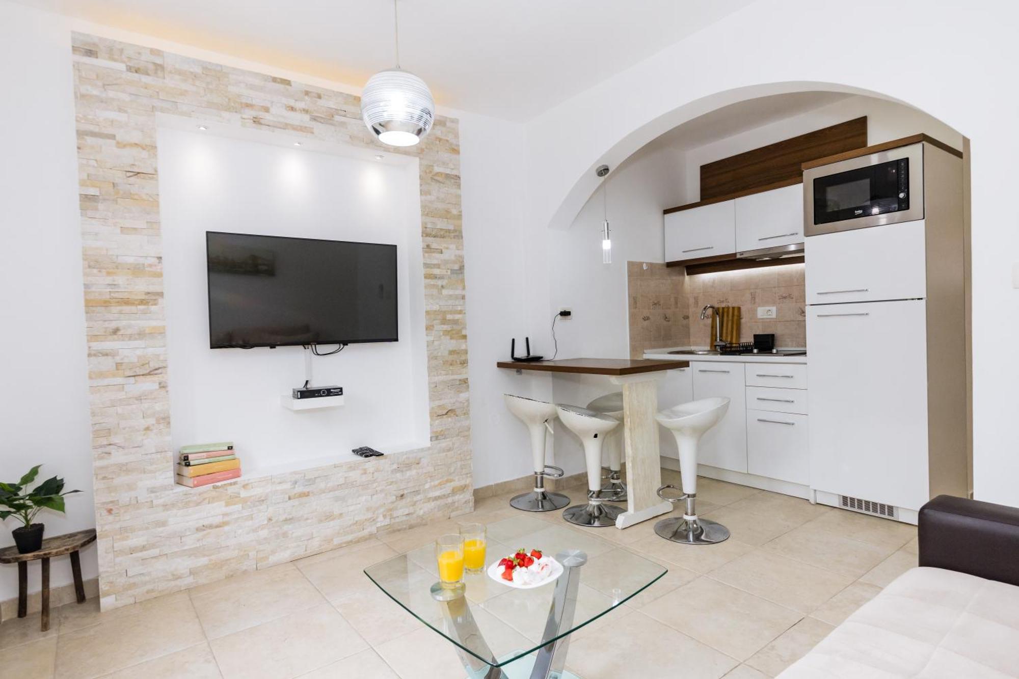 Paunovic Apartments Tivat Exterior foto
