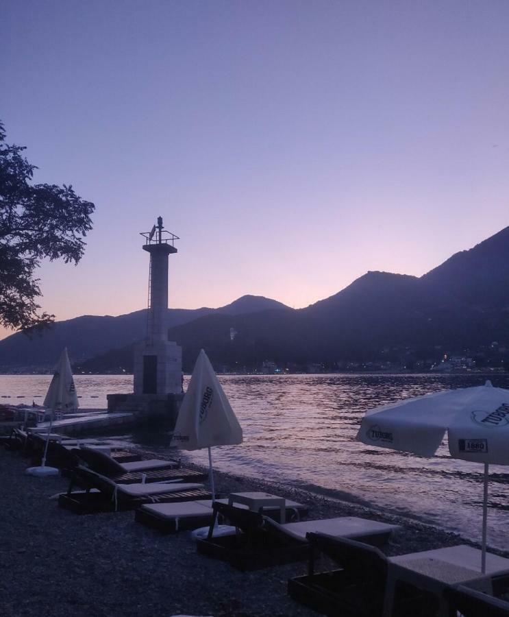 Paunovic Apartments Tivat Exterior foto